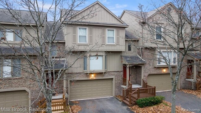 Building Photo - 6322 Aspen Ridge Blvd