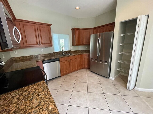 Photo - 5031 Madison Lakes Cir W