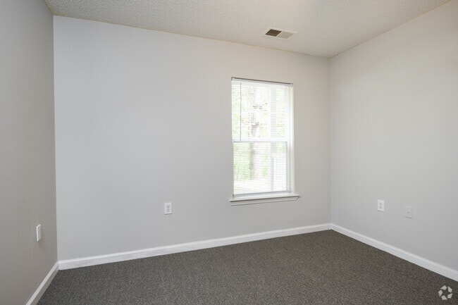 2BR, 1BA - 800SF - Bedroom