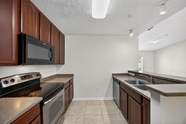 Photo - 13792 Herons Landing Way