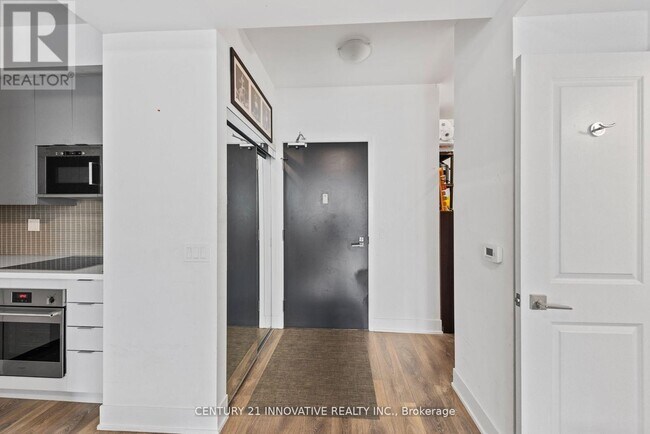 Photo - 2908-2907 Highway 2504 Unit 2504