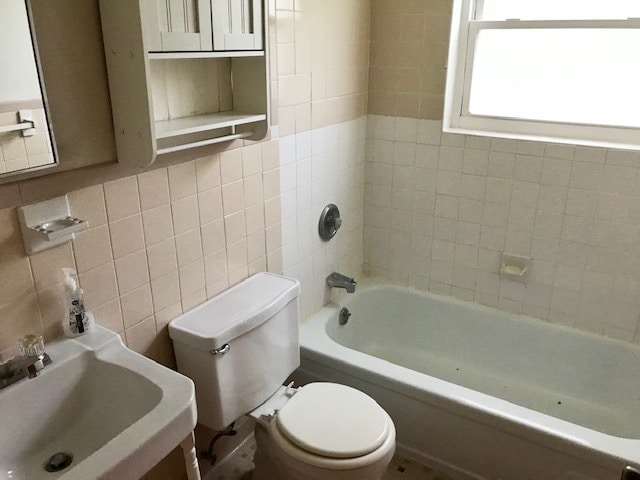 Bathroom - Broadway Apartments