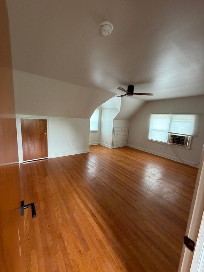 Photo - 17525 Gay St