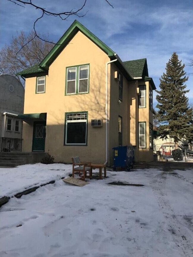 1307 6th St SE Unidad House