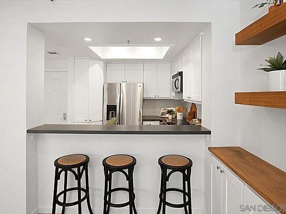 Building Photo - 620 State St Unit 11