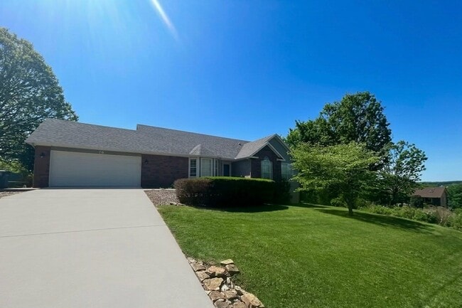 Building Photo - 79 Sherlock Dr