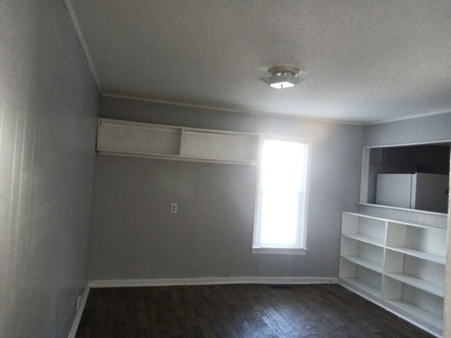 Photo - 204 East 16th St SW