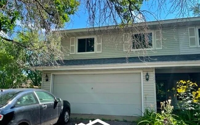 Building Photo - 9201 29th Ave N