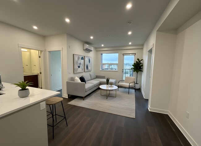 Photo - 5382-200 200 St