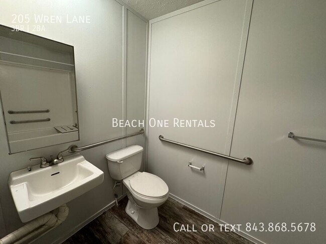 Photo - 205 Wren Ln