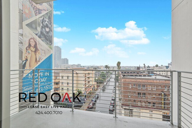 Photo - ~6 Weeks FREE~ Inviting, Sunlit Three Bedr... Unit 608