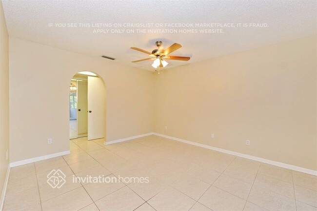 Photo - 5209 Windlaff Ave