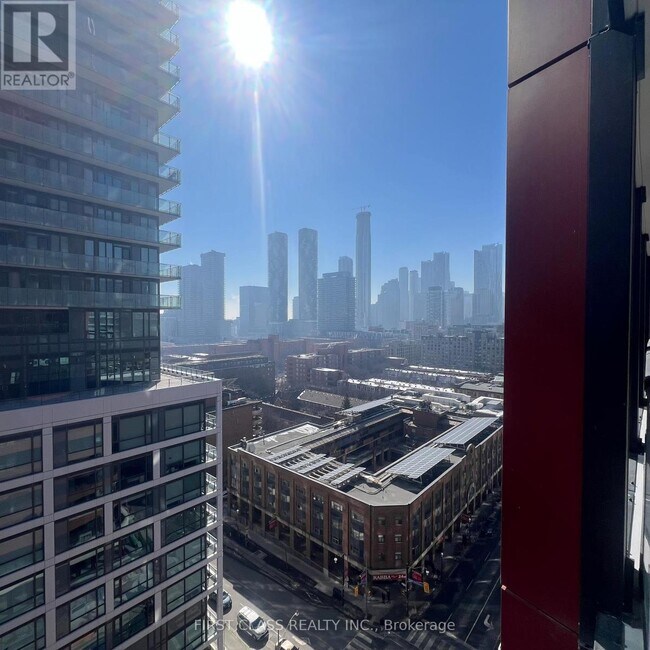 Photo - 180 Front St E Unit 1608