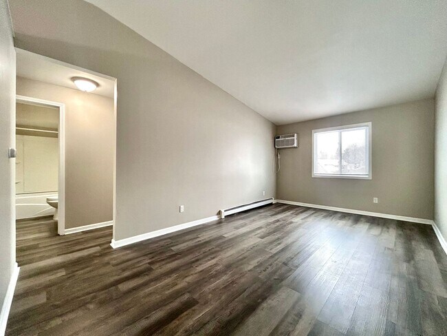 Photo - 3924 Kenowa Ave Unidad #4