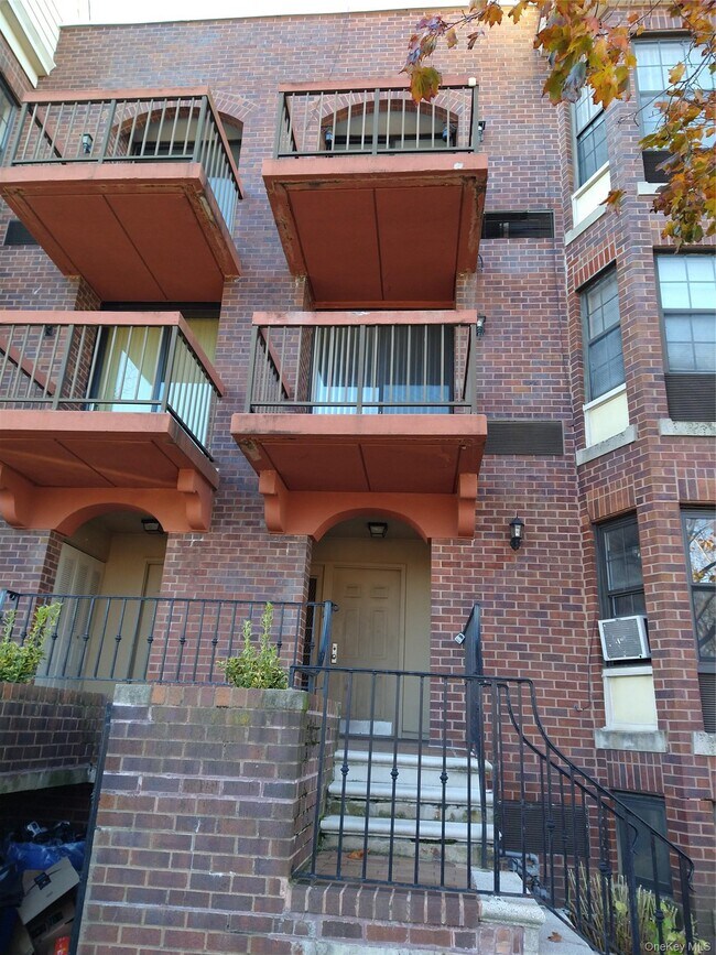 71-18 164th St Unidad 2132