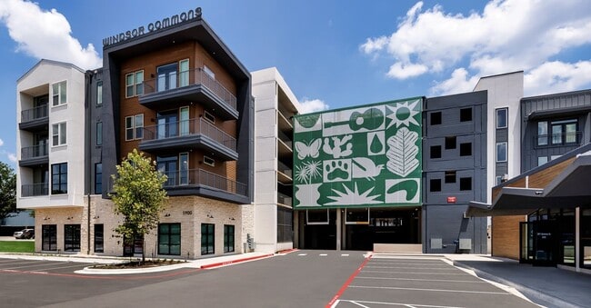 Photo - Windsor Commons