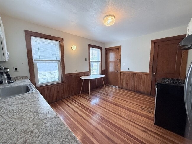 Photo - 90 Homes Ave Unit 2