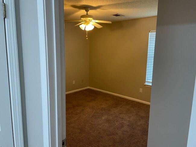 Principal - The Glens