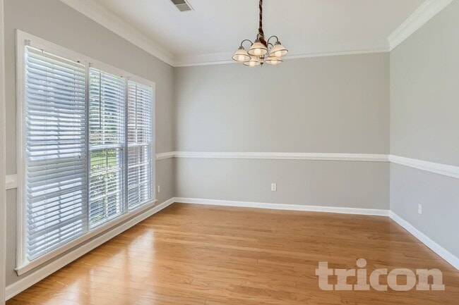 Photo - 875 Cedar Creek Dr