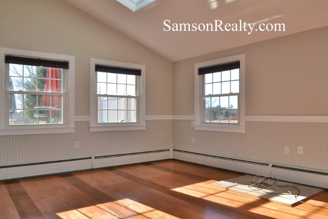 Photo - 49 Spring St