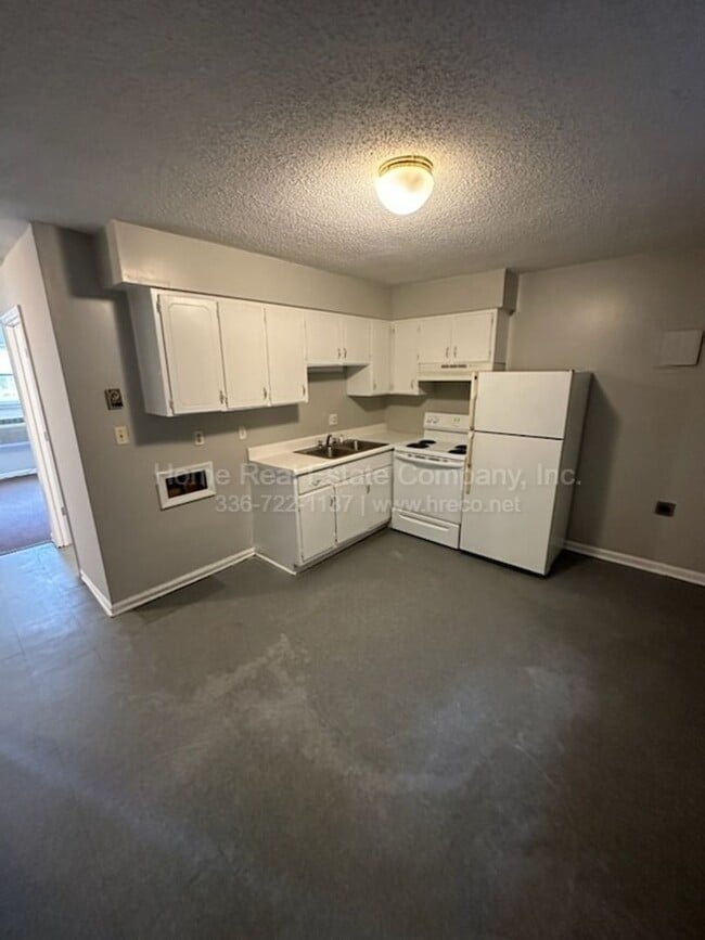 Photo - 151 Westdale Ave NW Unidad C