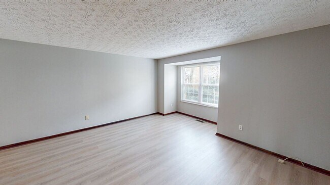 Photo - 5123 Delancey St