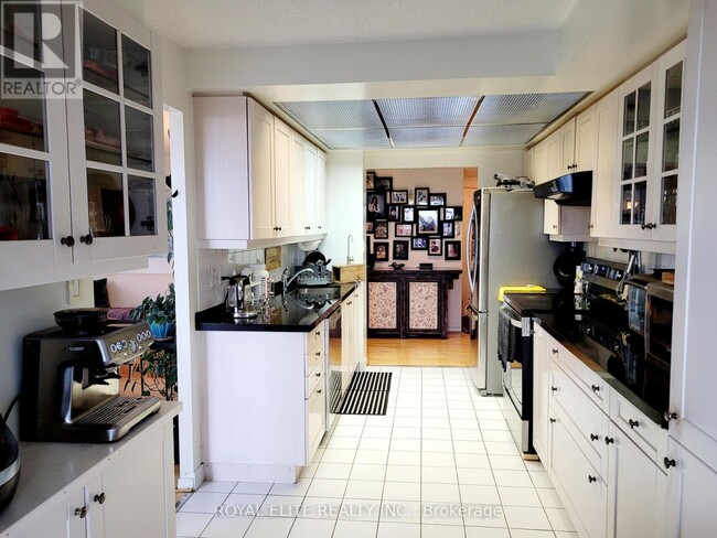 Photo - 28 Hollywood Ave Unité Sph206