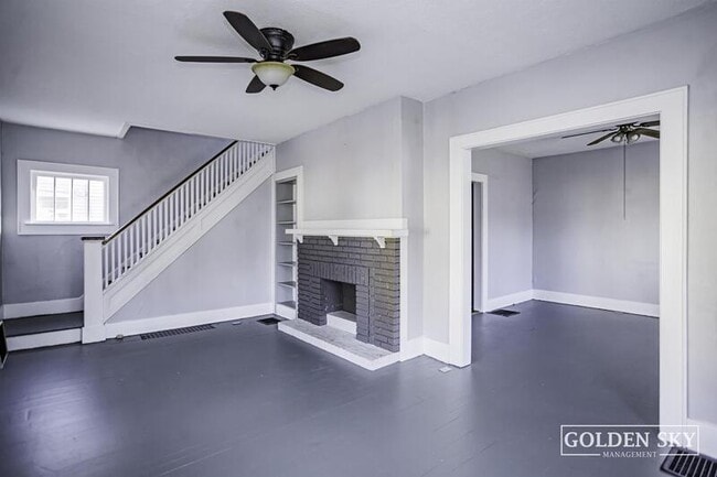 Photo - 1103 Mourer St