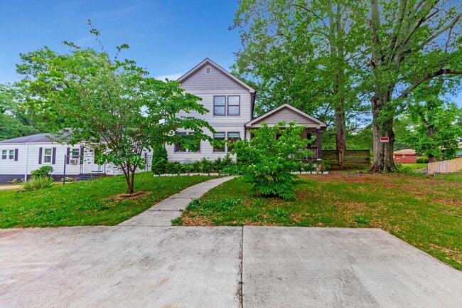 Photo - 2745 McAfee Rd House