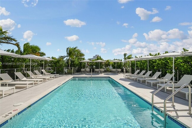 Photo - 10281 W Bay Harbor Dr Unit 505