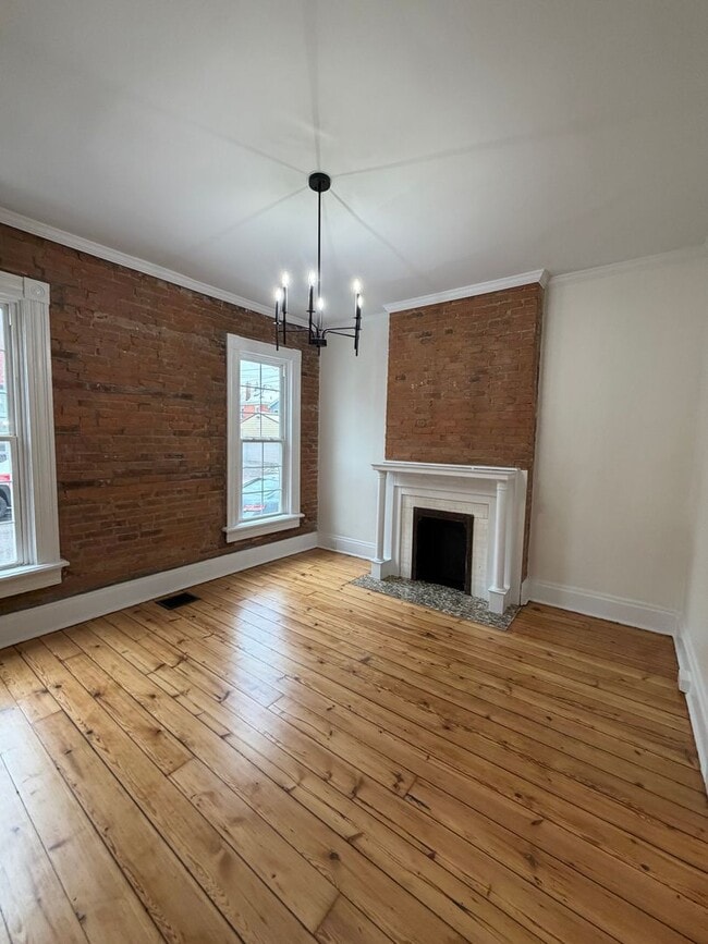 Building Photo - Fully Renovated 3BR/1.5 Bath in Olde Towne East!