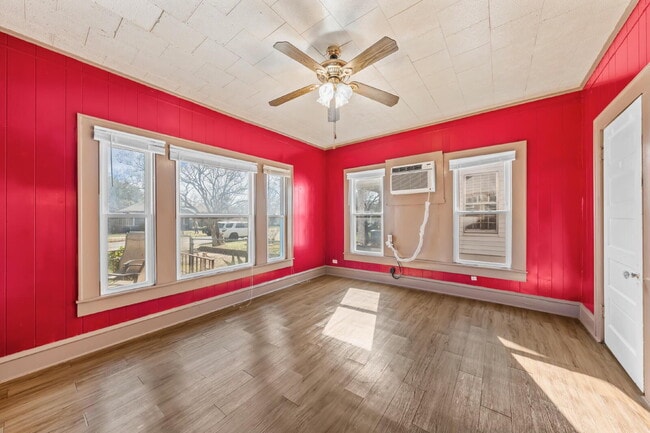 Photo - Stylish 1920s Gem Near Downtown with Fresh Updates