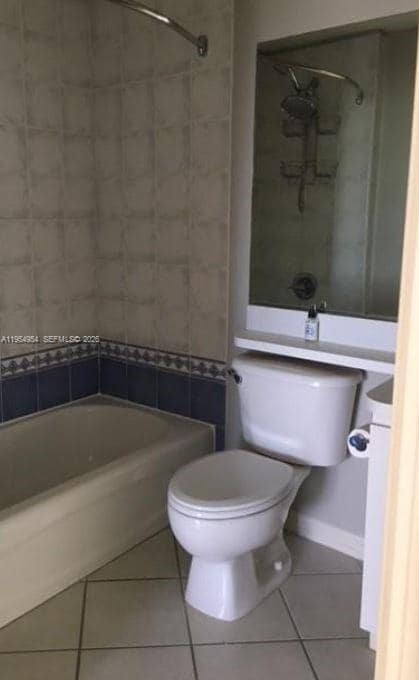 Photo - 3500 Coral Wy Unidad 705