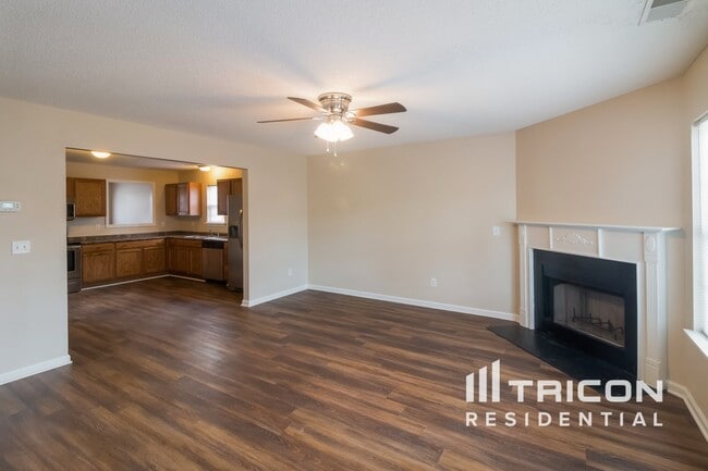 Photo - 216 Meyer Ln