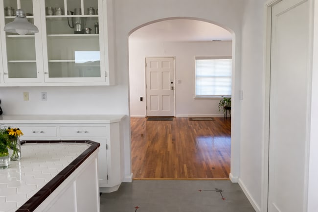 Photo - 1615 Phillips Ln