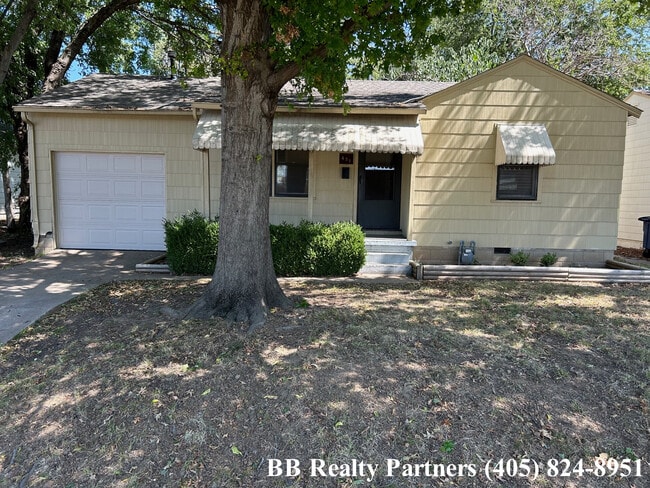 Building Photo - 431 S Pittsburg Ave