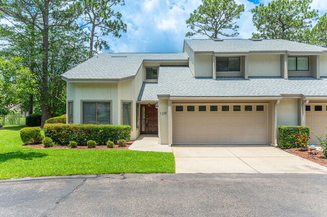 Building Photo - 1219 Oakmont Dr