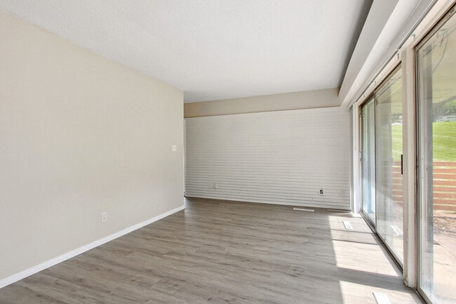 Rock Ridge Ranch Apartments
