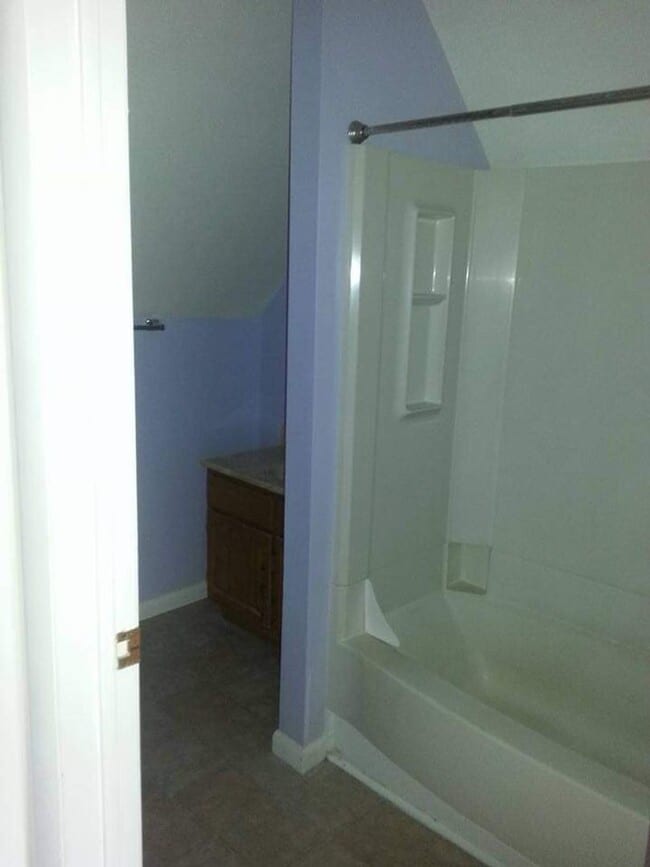 Photo - 205 E Main St Unit 205 E Main Street Apt 2