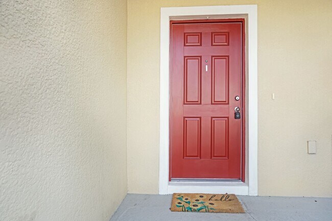 Photo - Town Home Available for Rent in Lake Bluff Davenport!