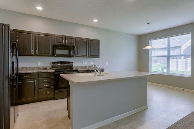 Photo - Spacious 4-Bedroom Near Lake Cunningham