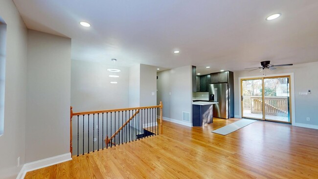 Photo - 1033 E 51st Pl