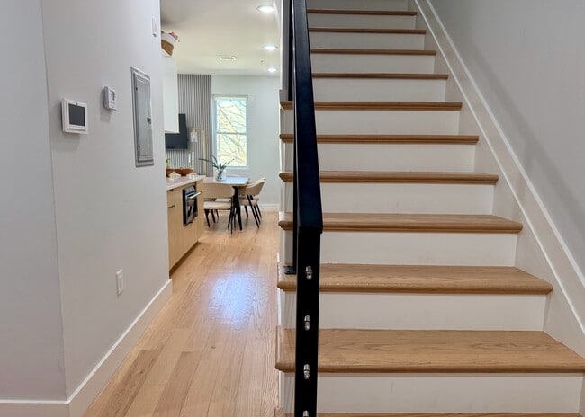 Entryway - 443 Bergen Ave Unit 4