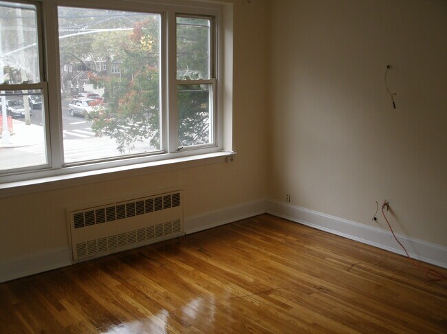 Photo - 5301 Glenwood Rd Unit 1