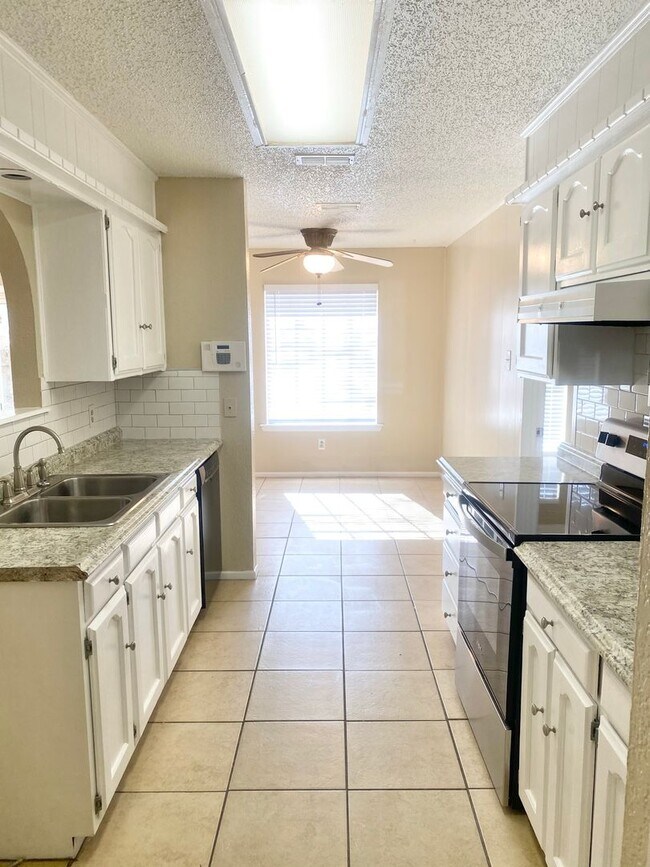 Photo - 3417 83rd Dr