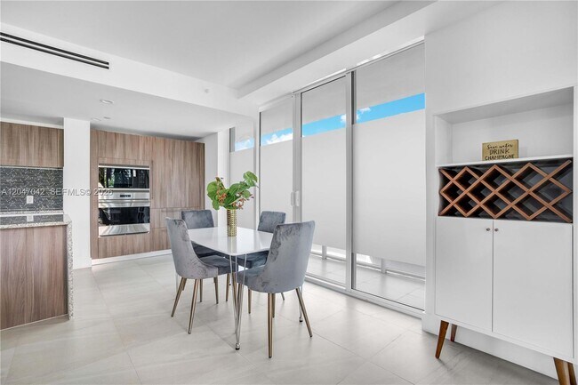 1170 101st St Unit 301