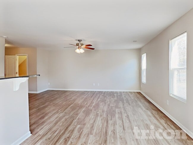 Photo - 1912 Carpenter Cabin Dr