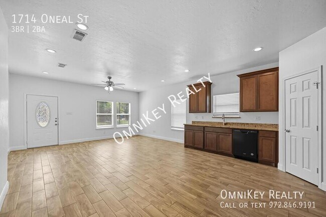 Photo - 1714 Oneal St Casa