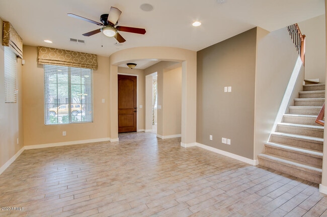 Photo - 9111 W Meadow Dr