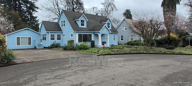 Building Photo - 355 W Selmar Ct